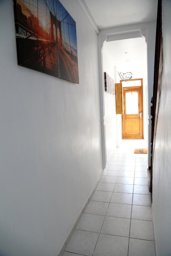 Pluton Apartment Сен-Кантен Екстериор снимка