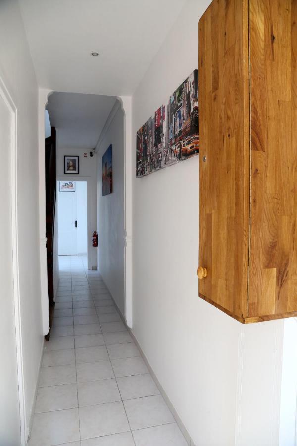 Pluton Apartment Сен-Кантен Екстериор снимка
